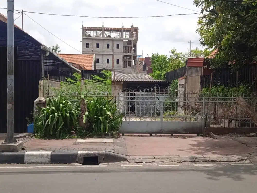 Rumah lama di Kemayoran Jarang Ada Lokasi Terbaik