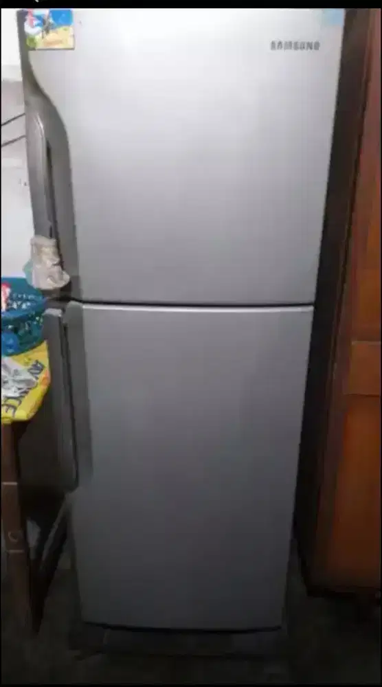 Tukar tambah atau perbaikan kulkas