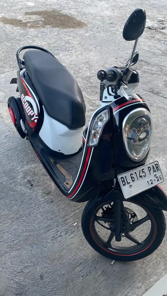 SCOOPY HITAM PUTIH 2016 NEGO PEMAKAIAN PRIBADI