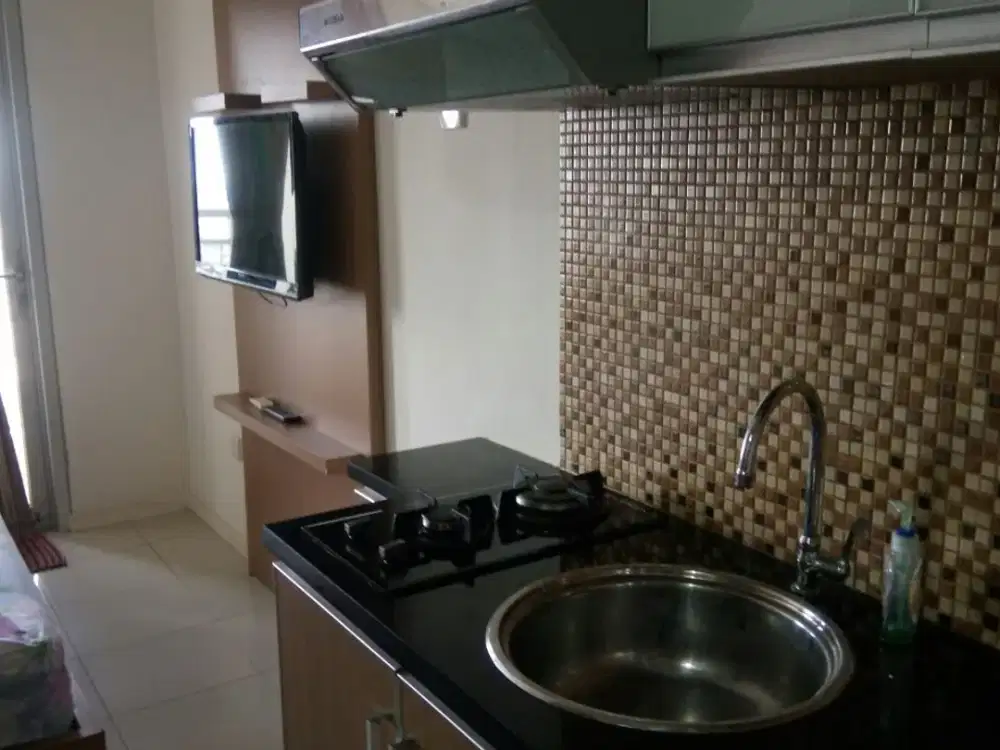 ready unit apartemen green lake sunter,tipe studio full furnished,view danau,hadap timur,luas 20