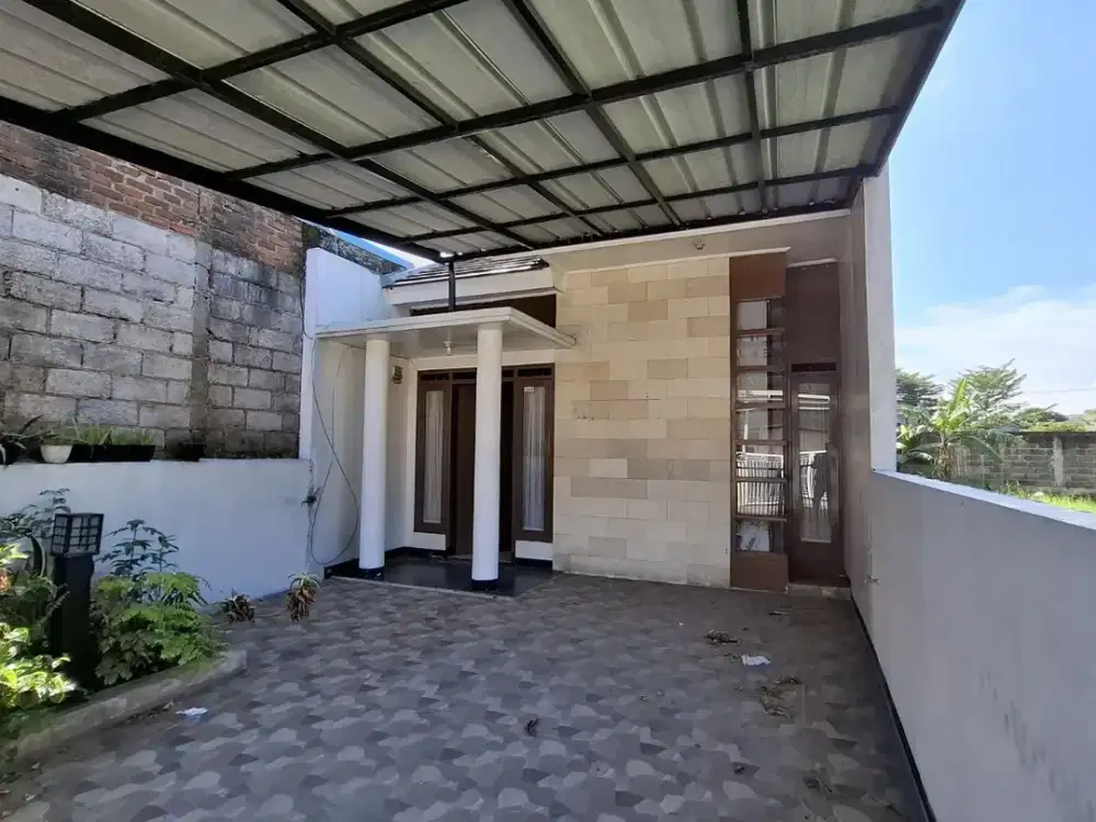 Rumah Luas123 di Cisaranten Kulon Sekitar Permata Tamansari Siap Huni | LA204