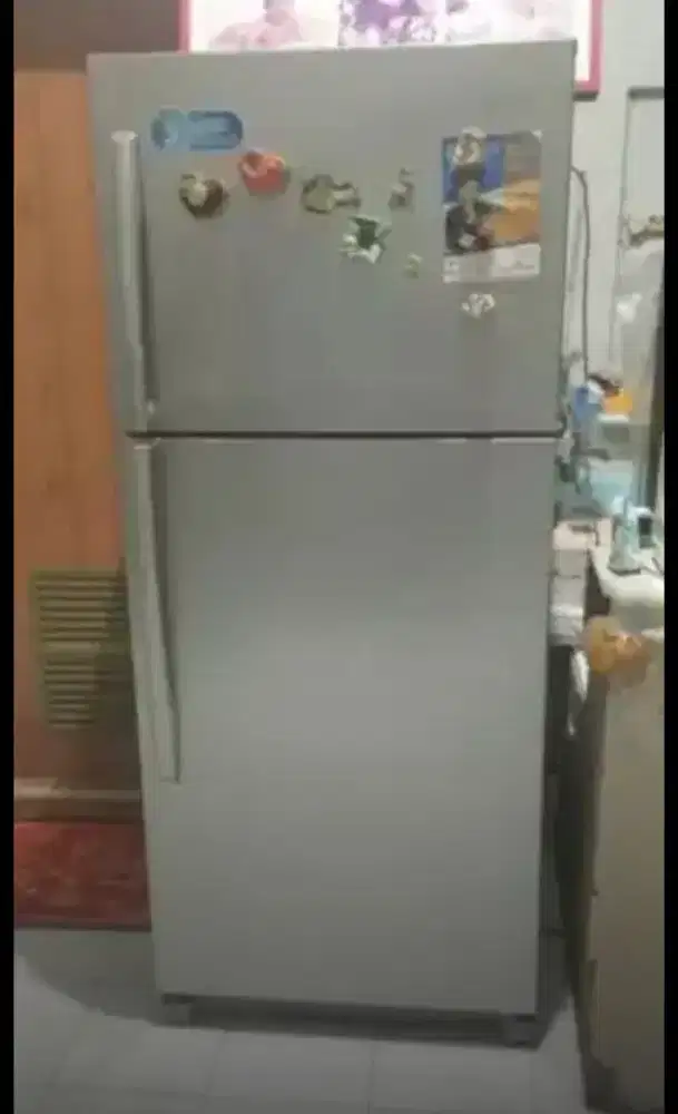 Jual beli dan perbaikan kulkas