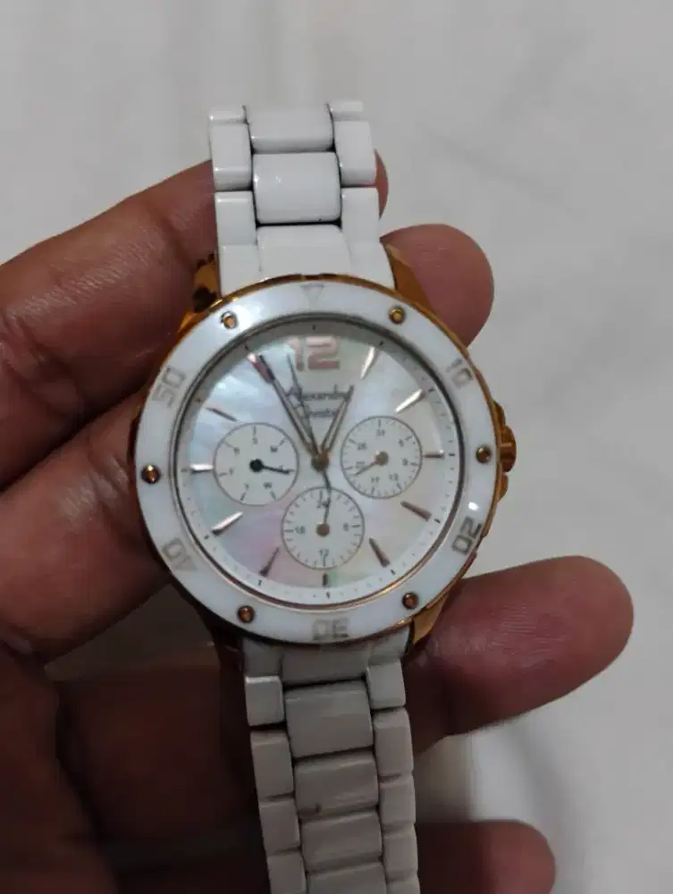 Dijual jam tangan Alexandre Christie cewe muluss