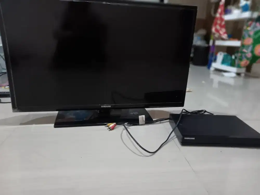 JUAL CEPAT TV SAMSUNG 32INC DAN DVD PLAYER SAMSUNG