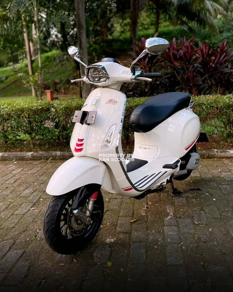 JUAL MURAH VESPA SPRINT S 150 IGET ABS FACELIFT 2022 MULUS