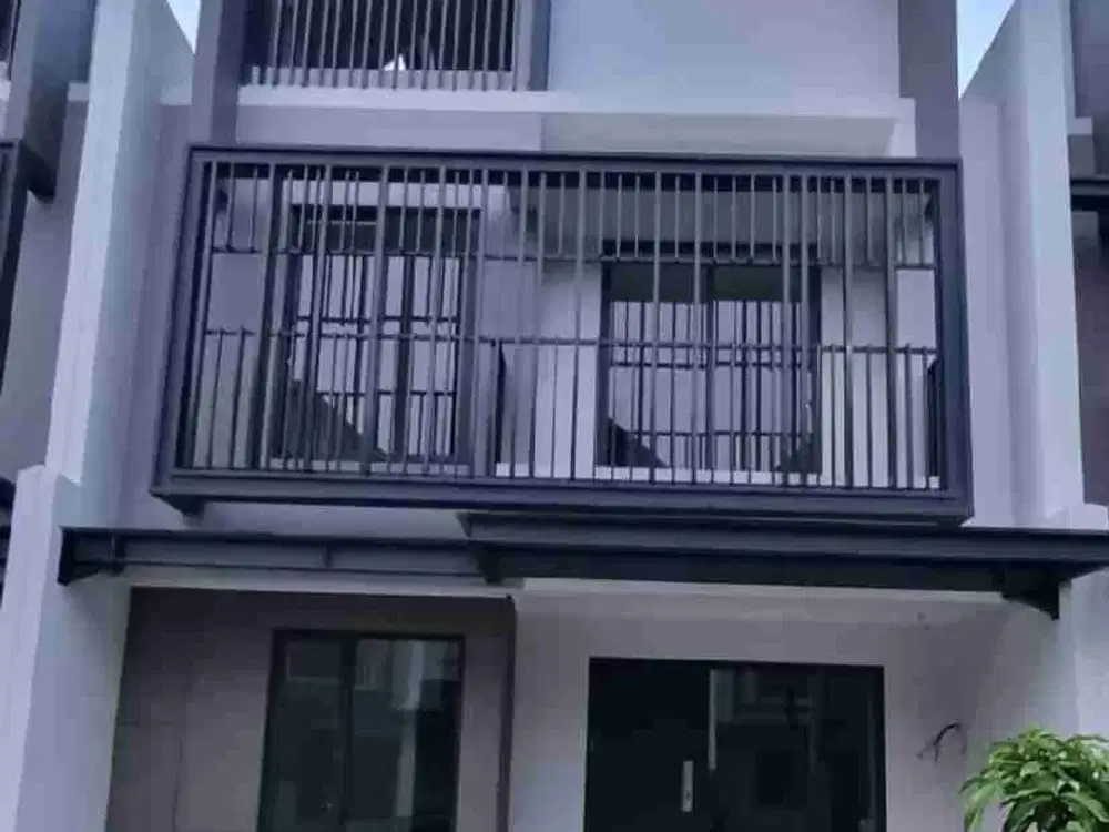 Disewakan Cepat
Rumah Cluster Leonora Lebar 6 Type Attic di Gading Serpong