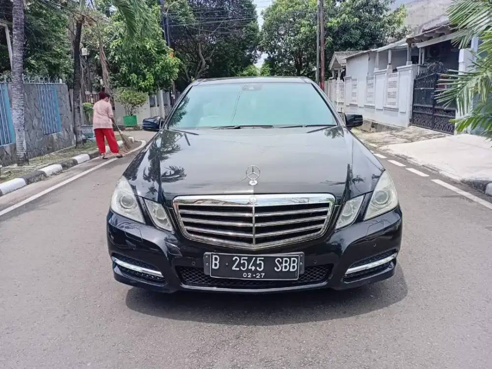 Mercy E300 Avangarde 3.0 matic/AT