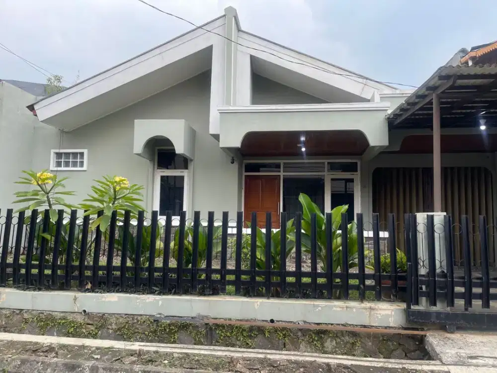 Sewa Rumah Arcamanik Antapani Cocok Untuk Hunian Juga Kantor | LA140