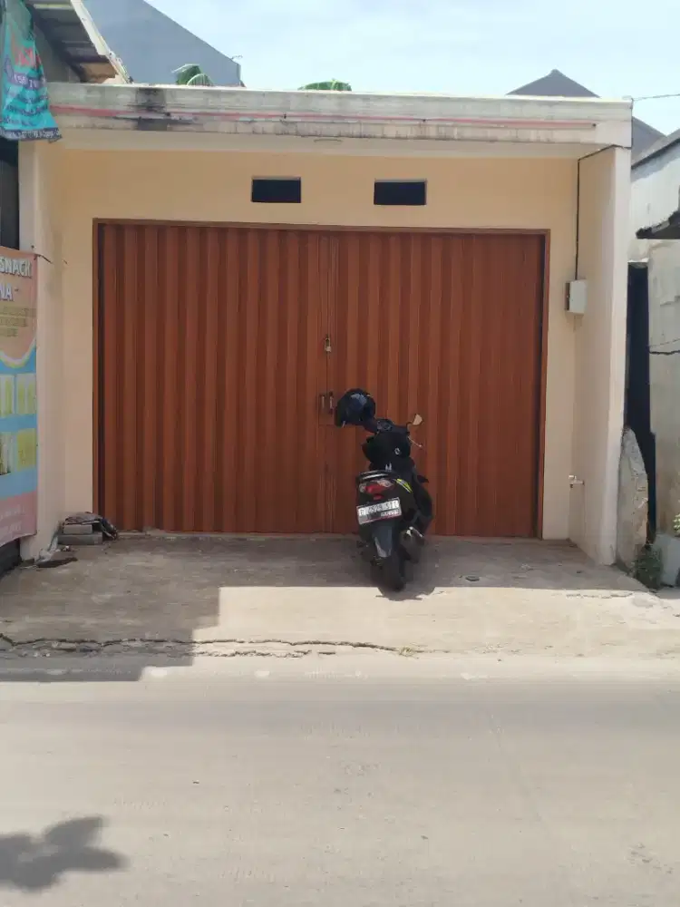 Di SEWAKAN RUKO DAN RACK MINI MARKET DI JALAN PERSAHABATAN CIPEDAK