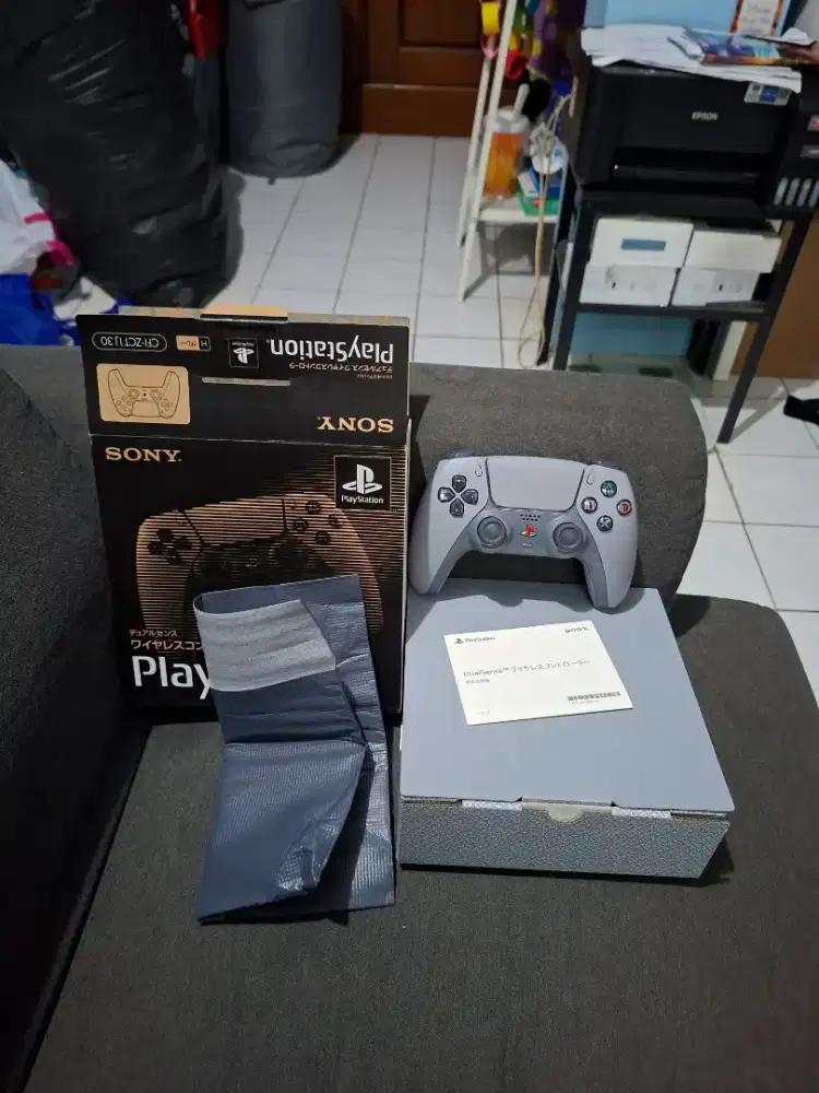 Playstation 5 PS5 Stik Wireless 30th Anniversary Limited - Sony Jepang