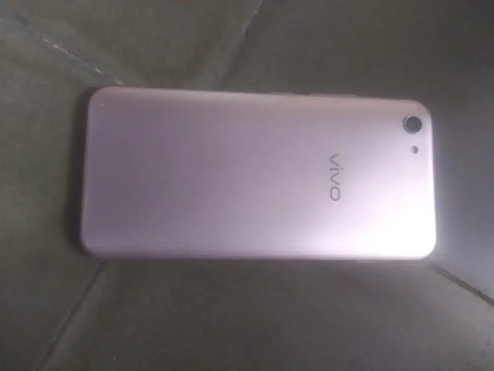 dj jual hp vivo ram6/128