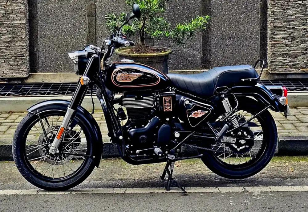 Moge Royal Enfield Classic Bullet 350 2024 Limited Edition Like New