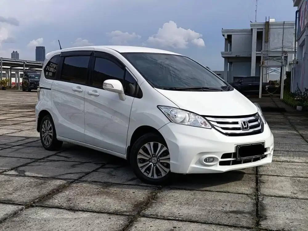 Honda Freed PSD 1.5E AT 2015