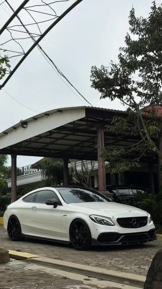 Mercedes Benz C43 AMG
