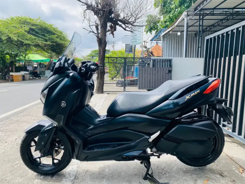 DP 4 juta xmax 2022 hitam Deva motor