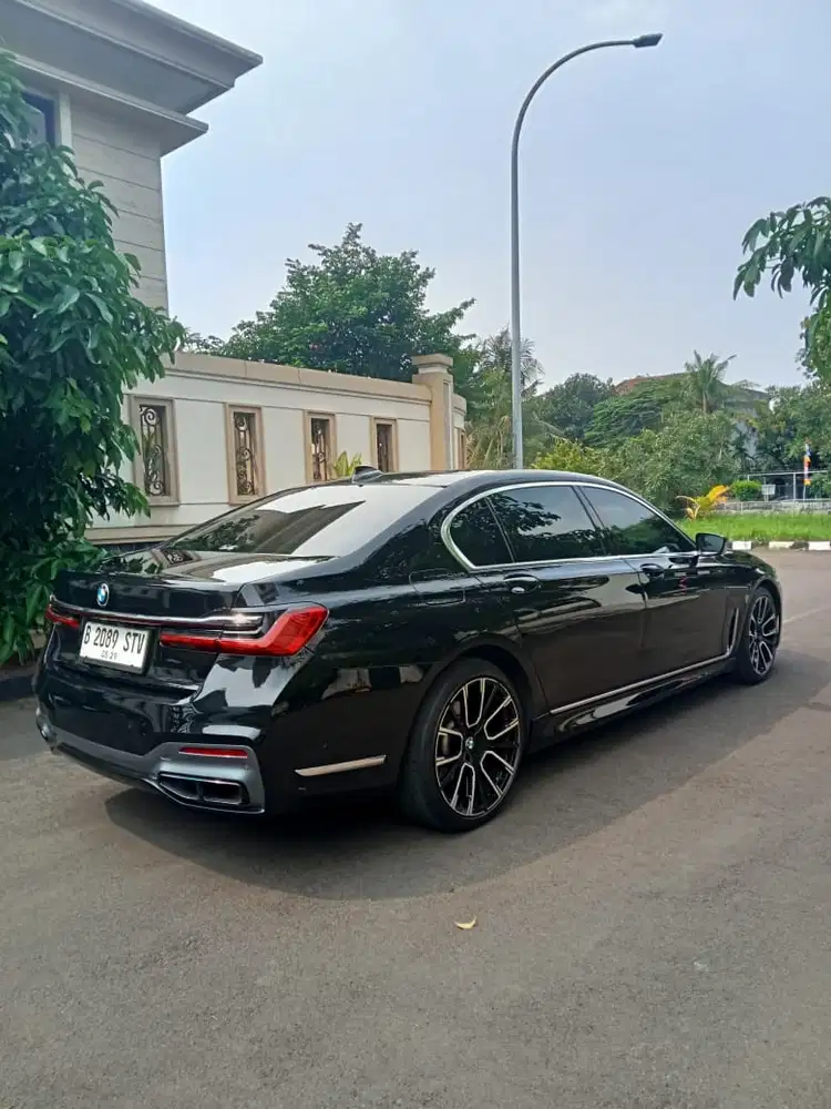 BMW 730Li 2017 Bensin