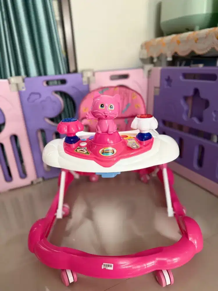 Baby Walker - Family