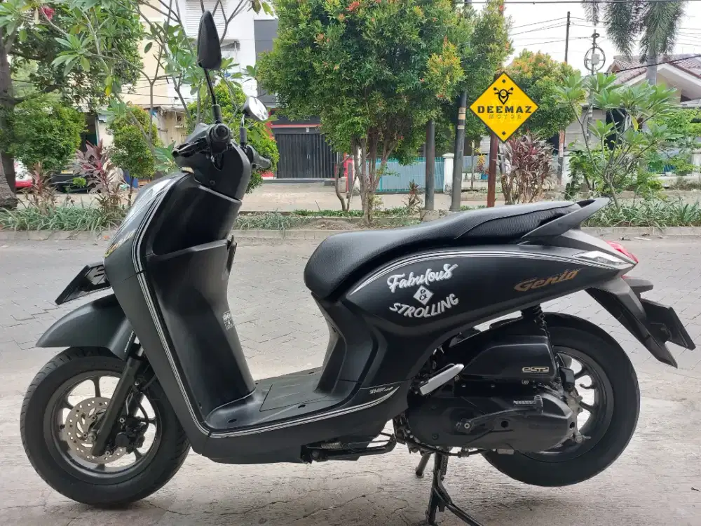 (DP 300)‼️ Honda New Genio CBS ISS Hitam Mulus 2022 Cash / Kredit