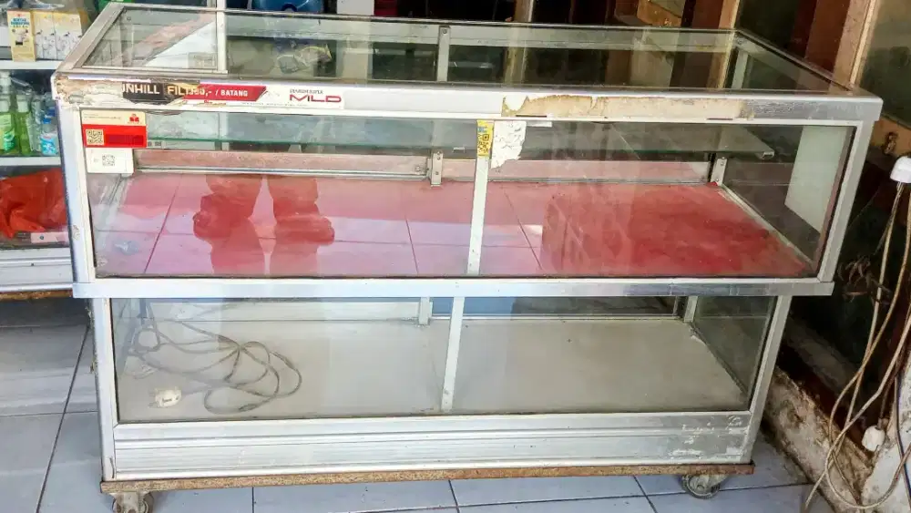 Etalase 2 susun, cocok untuk jual pulsa