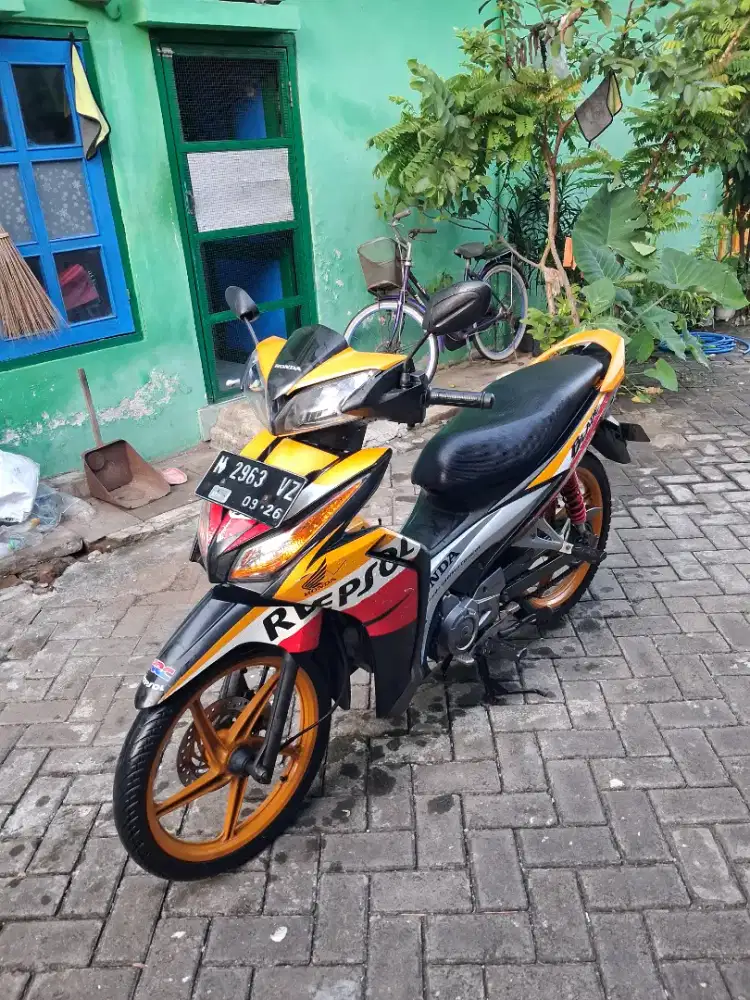 Dijual Honda Blade 110 cc Repsol