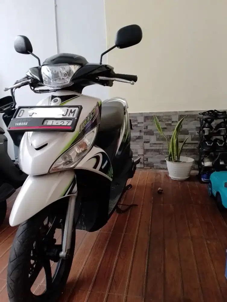 Mio j tahun 2012 STNK BPKB faktur ada