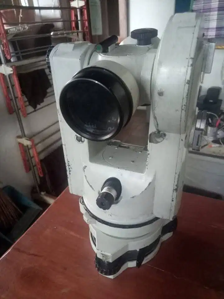Alat Ukur Proyek - Theodolite Nikon NT-2A