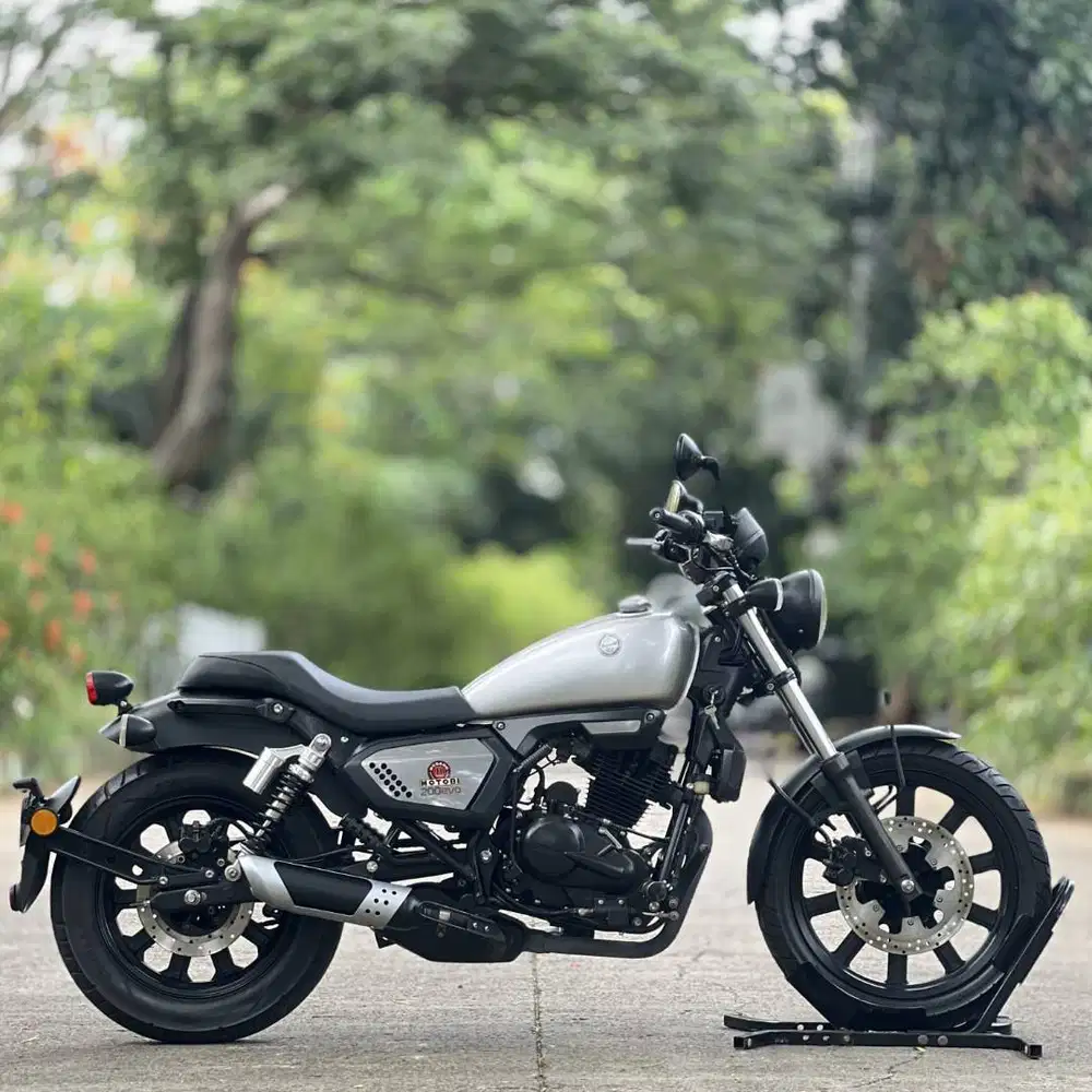 BENELLI MOTOBI 200 EVO GREY 2019 KM 10K PAJAK PANJANG SIAP GAS