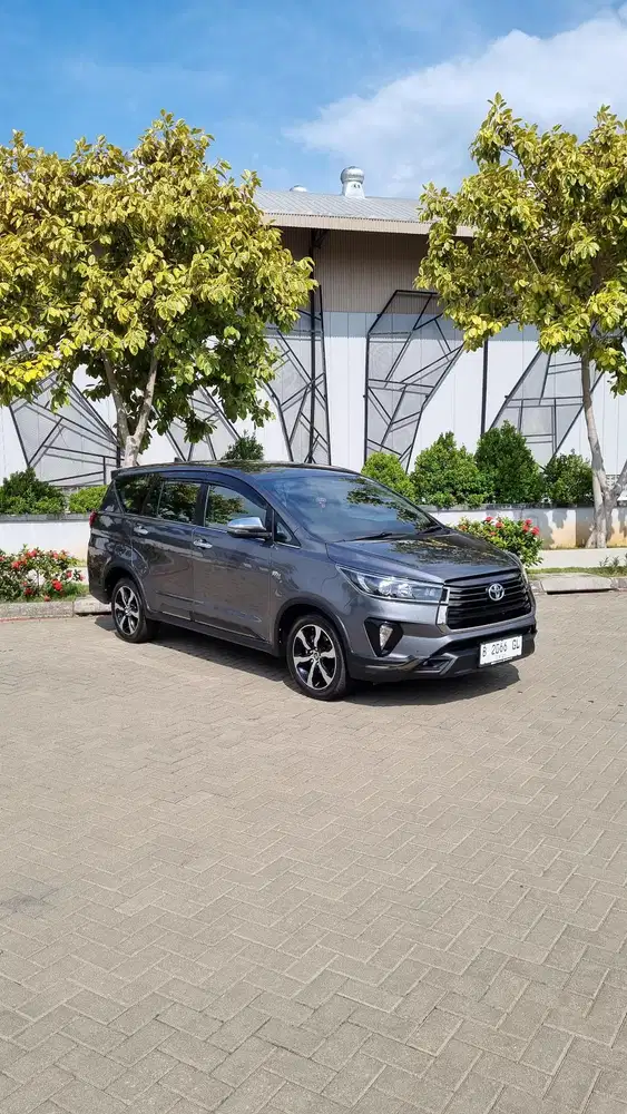 Garansi mesin 5thn kijang Innova Venturer at 2021 Pmk 2022.