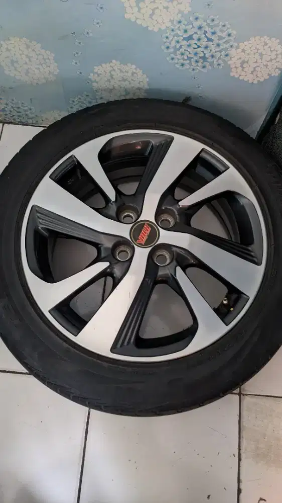 Velg yaris r16 original