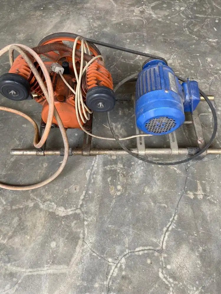 Mesin kompresor 2 piston masih bagus