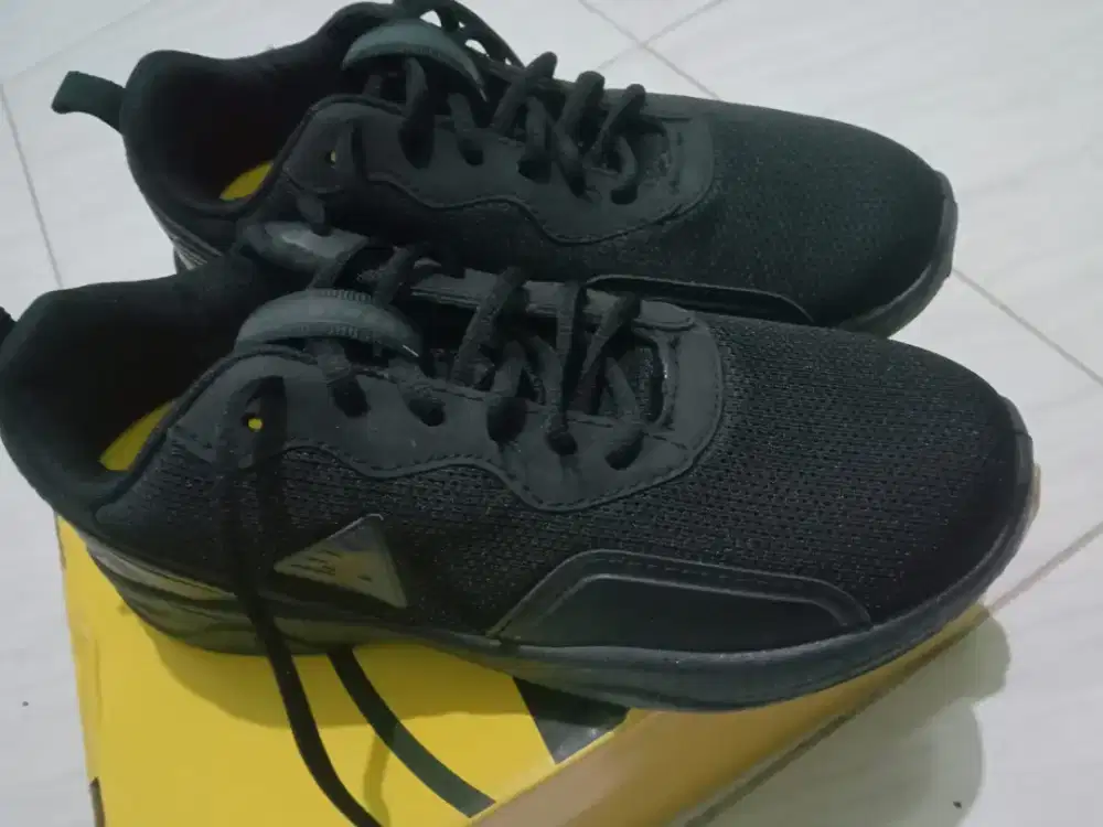 Sepatu pria/sepatu wanita/ Aerostreet