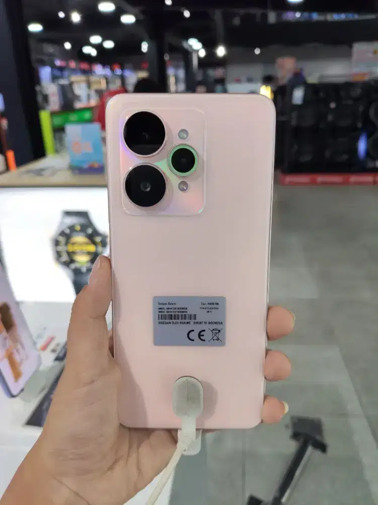 Realme 15 5G - Baterai awet dan performa kenceng