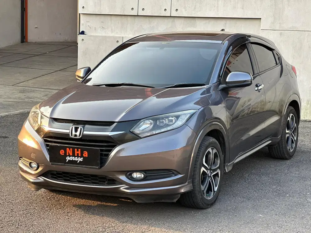 Dp 4jt.. Honda HRV Prestige 1.8 Automatic 2017.. eNHa garage Semarang.