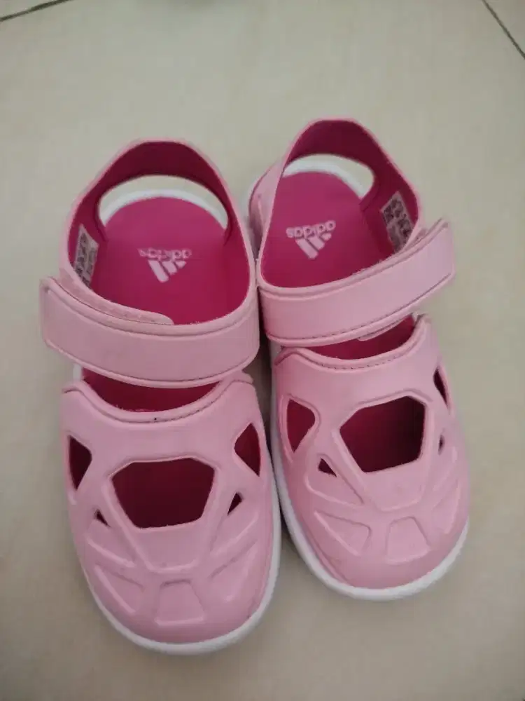 Sepatu sendal  Adidas(PS) FortaSwim 2 C 'Pink Kid's original size 29