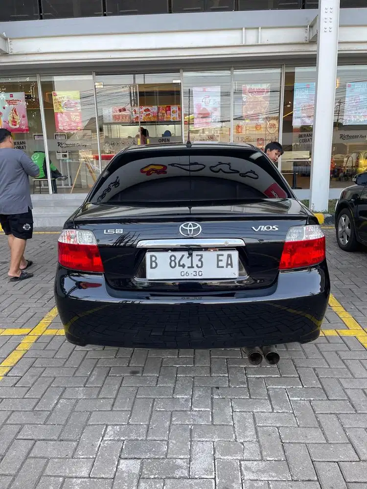 Jual mobil sedan vioz