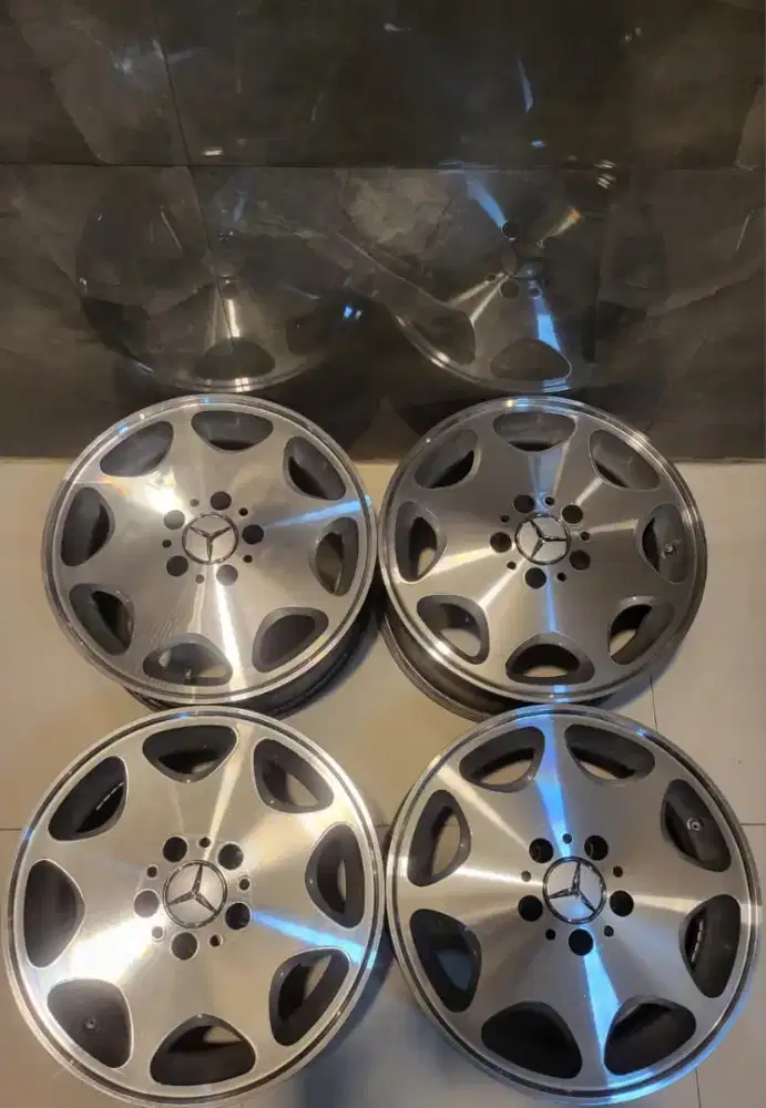 Eighole r16 lebar 7,5 et 35 england