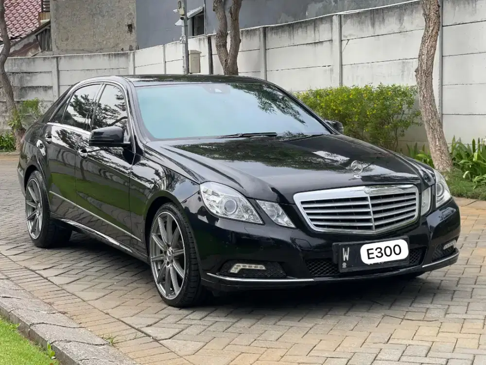 Mercedes benz E300
