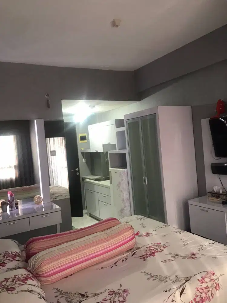 DISEWAKAN BULANAN APARTEMEN PURIMAS ATAU TAHUNAN