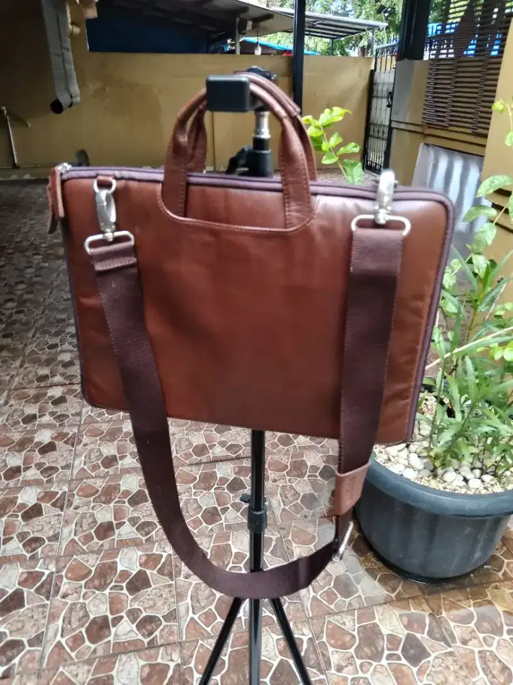 TAS LAPTOP SLIM KULIT