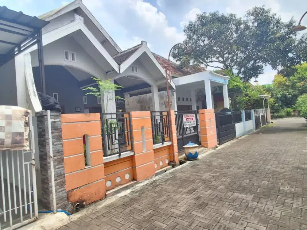 Rumah SHM Kampung Bugis Saptorenggo Pakis Malang Dijual cepat B.U Poll cuma 150 m Jalan Raya