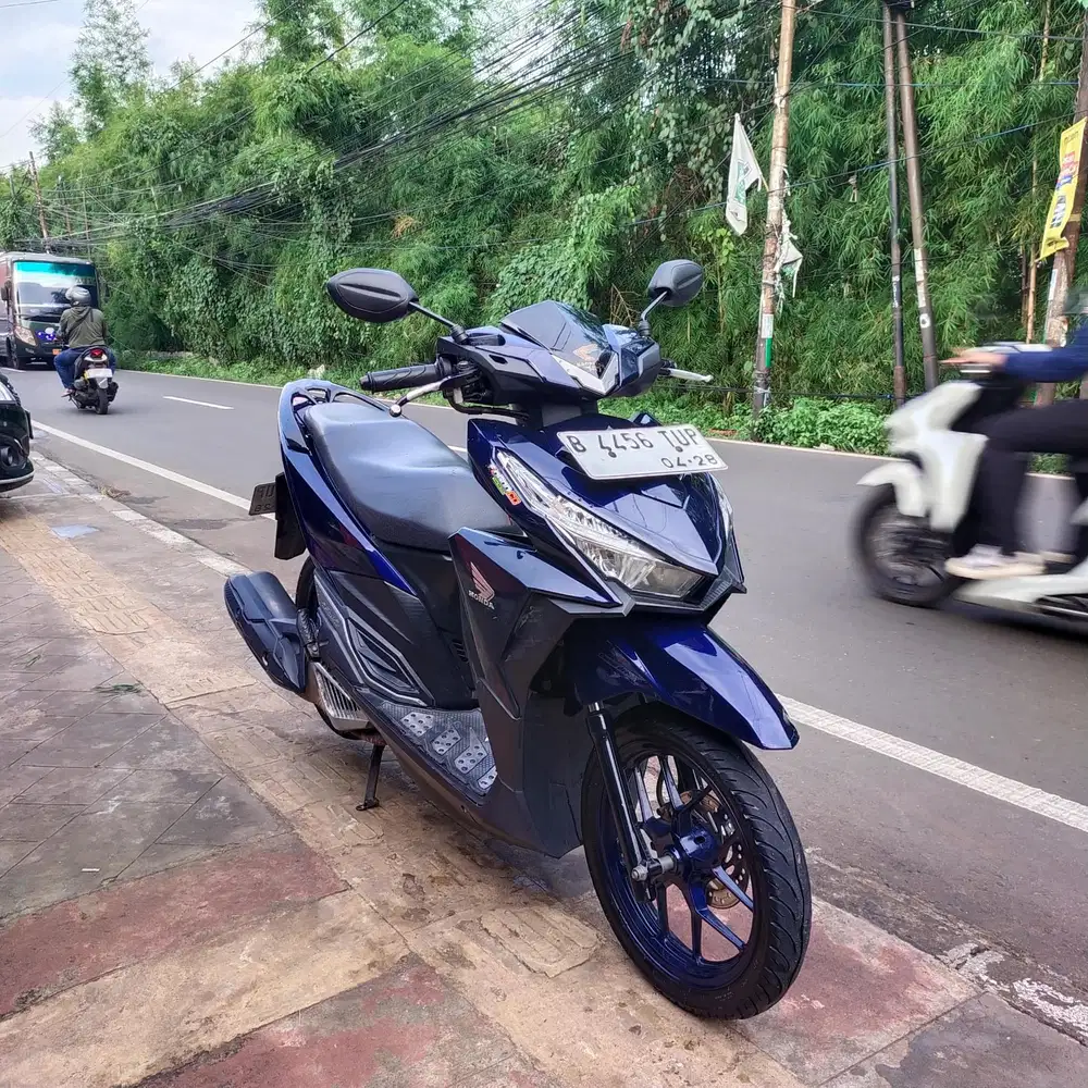 Vario 150 OLD 2018 (Biru Bagus lengkap Mesin Cakep orisinil)