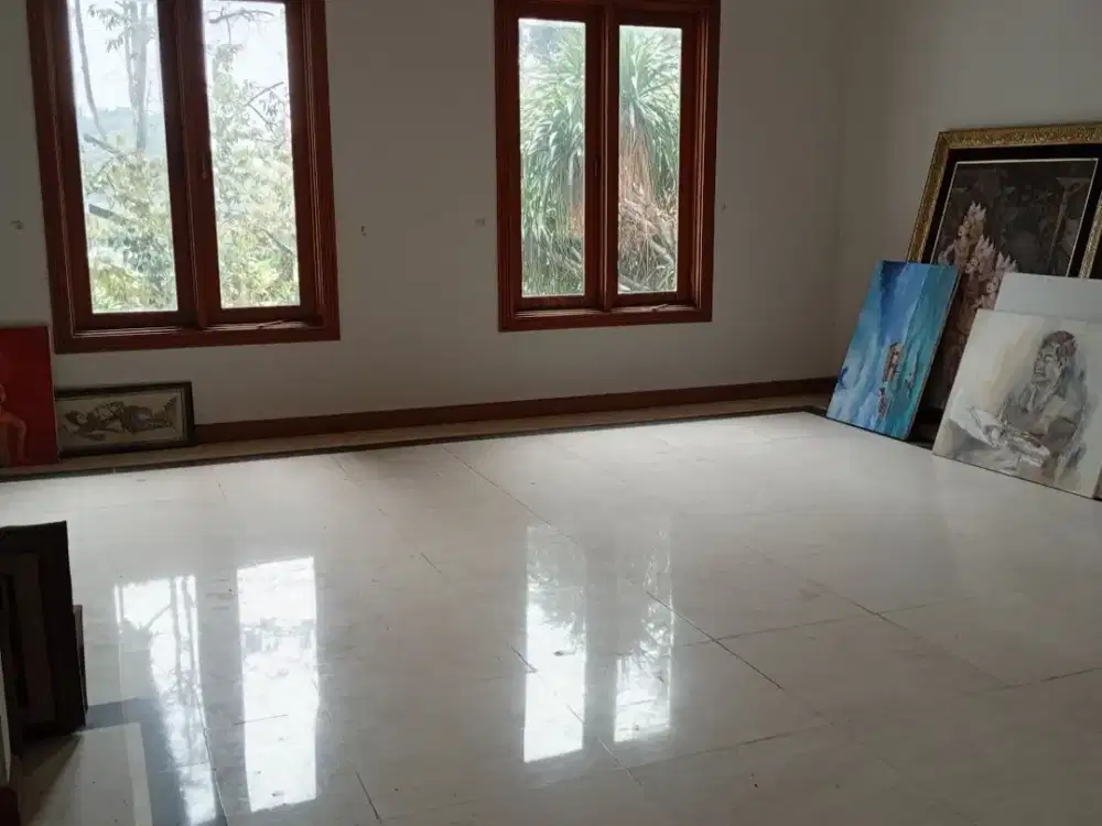 Rumah Margasawa, Bisa Kantor Lt.1400 m/Lb.500 m, 2 Lantai,Taman depan belakang,225 jt/ Thn