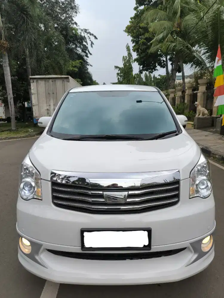 TOYOTA NAV1 V LIMITIED 2016 AT JUAL CEPET BU SEGERA