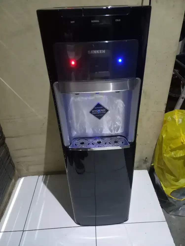 Dispenser Galon Bawah Sanken 3kran Mulus,Normal Dingin Air ES Kulkas