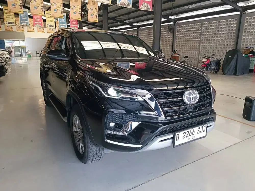 [KM 20rb RECORD] Toyota Fortuner VRZ 2.8 Diesel AT SOLAR 2023