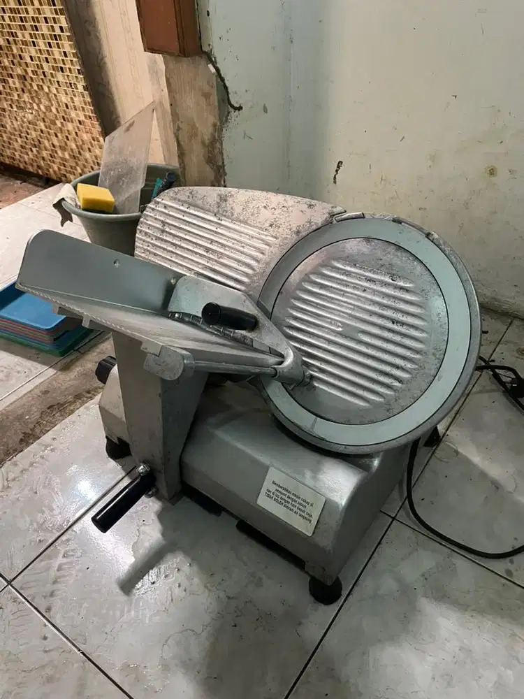 Mesin Meat Slicer / Alat Pemotong Daging Tipis