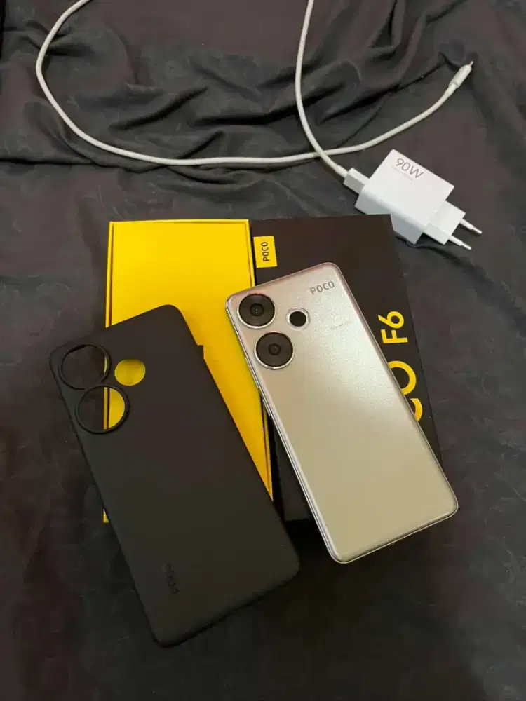 Poco F6 5G 12/512gb