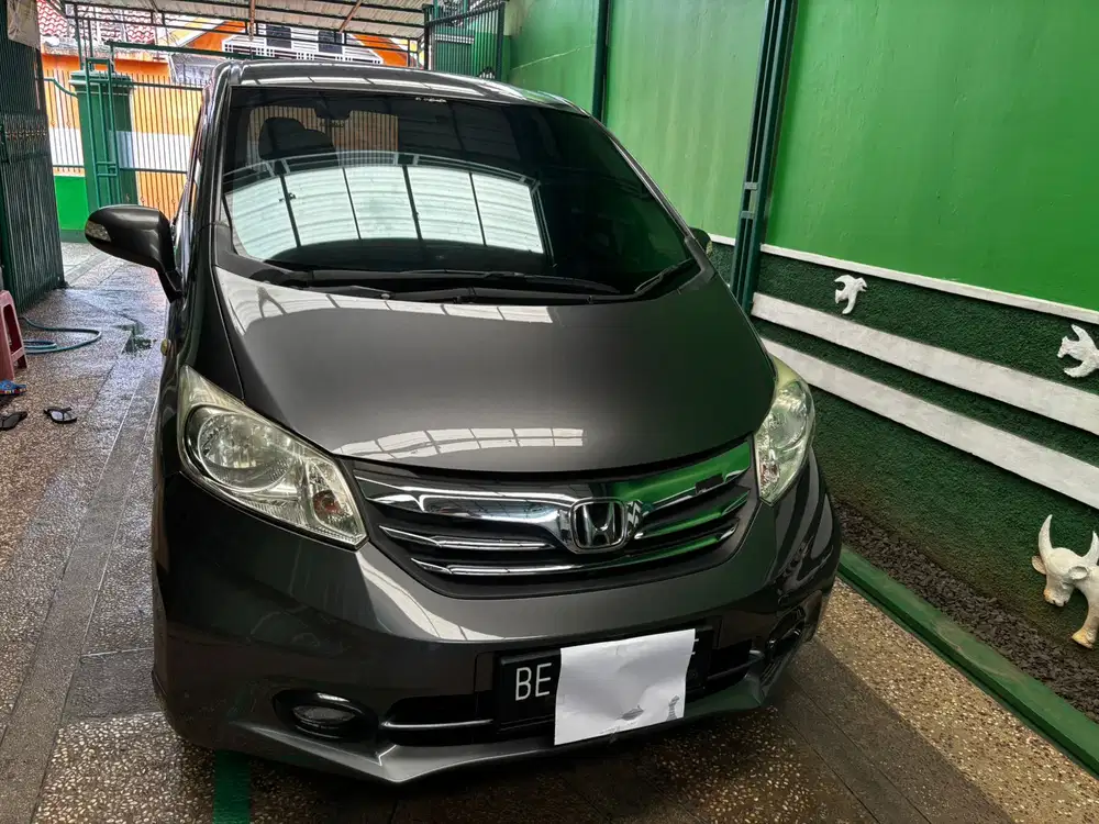 Honda Freed 2012 Bensin