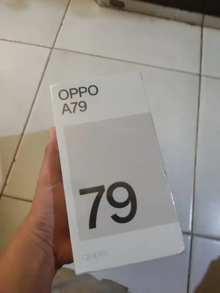 Oppo a79 ram 8 256