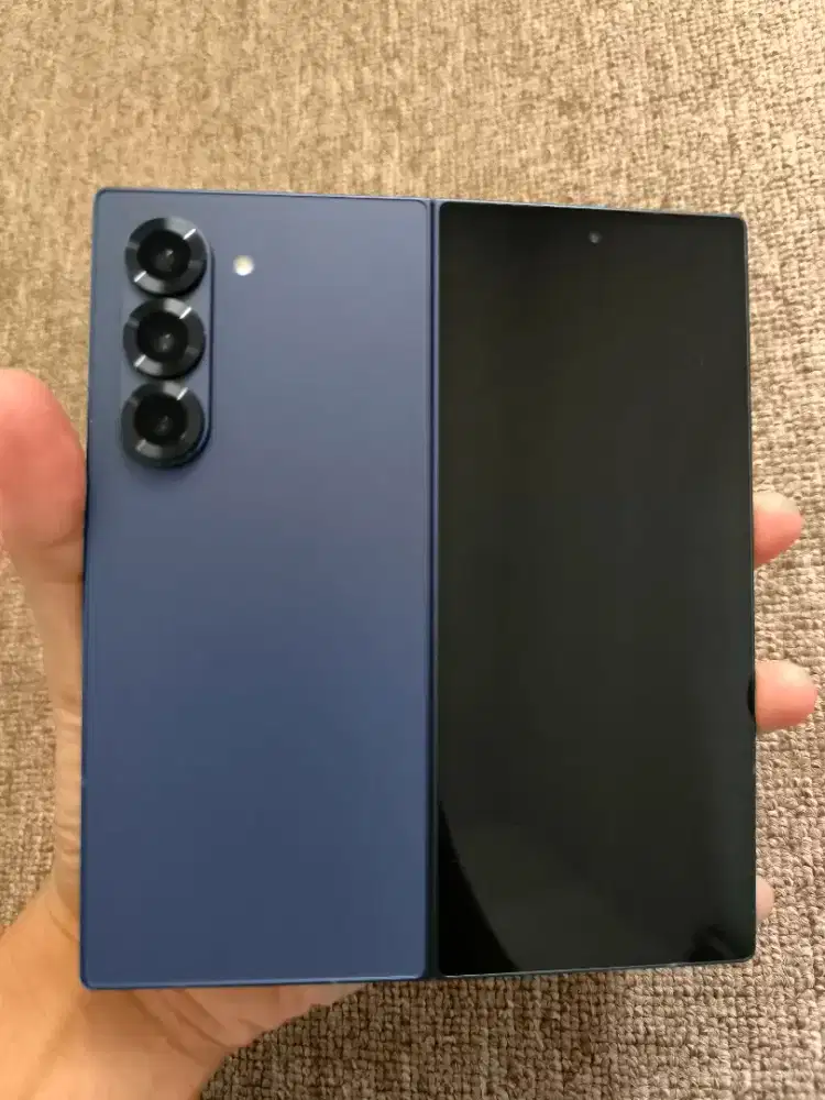 Samsung fold 6 warna navy